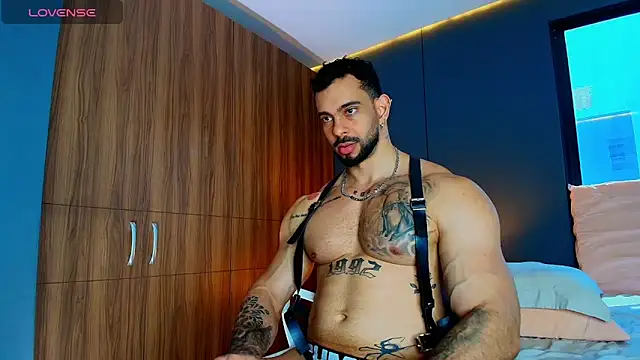 massimo visconti online show from May 31, 2:56 pm