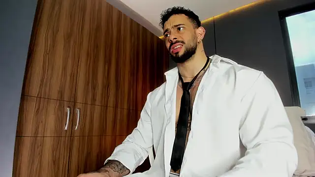 massimo visconti online show from March 15, 2:57 pm