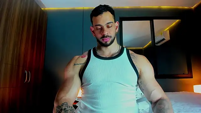 massimo visconti online show from April 15, 1:22 am