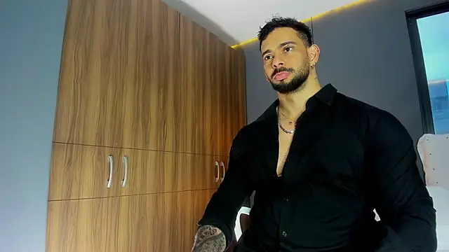 massimo visconti online show from April 19, 8:11 pm