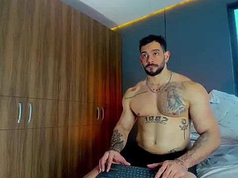 massimo visconti online show from March 6, 1:50 pm