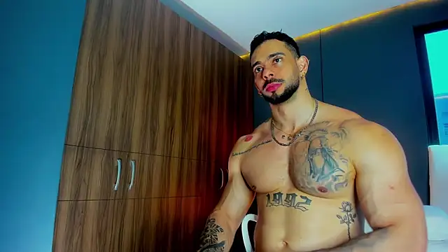 massimo visconti online show from April 15, 3:27 pm