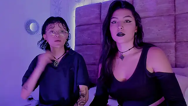 CaliferAndAurora online show from March 30, 3:52 am