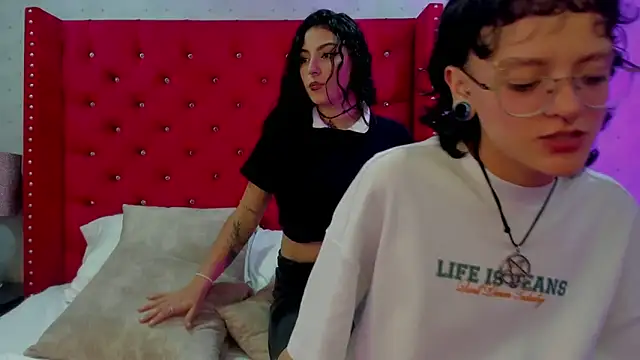 CaliferAndAurora online show from April 11, 4:31 am