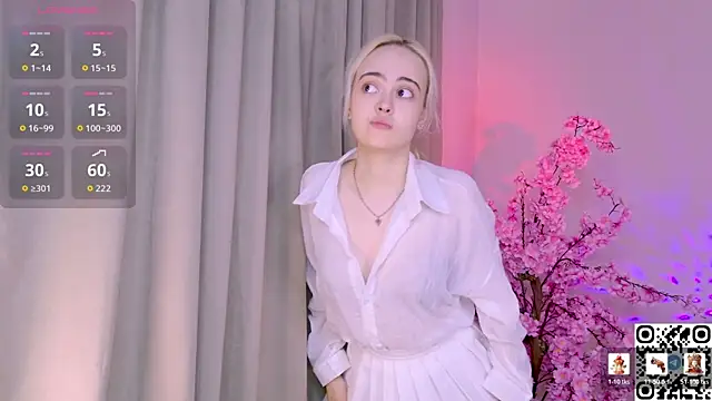 Bambi Bloom online show from April 11, 5:26 am