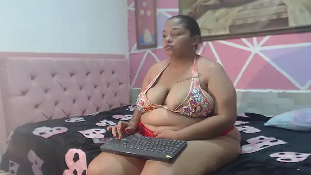 Doll rihana online show from April 21, 5:36 am