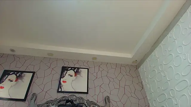 Genesisraydenx online show from April 29, 8:26 pm