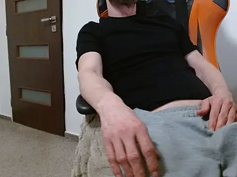 Sokarek online show from April 6, 7:48 pm