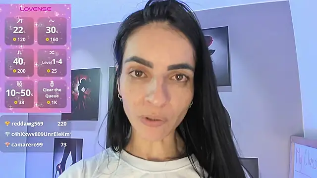 Snapshot of Samantha_Velle chatting on July 1, 11:10 am Samantha Velle online show from July 1, 11:10 am