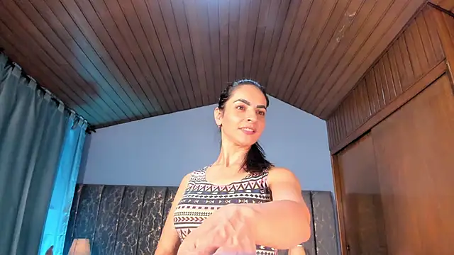 Snapshot of Samantha_Velle chatting on April 23, 3:57 pm Samantha Velle online show from April 23, 3:57 pm