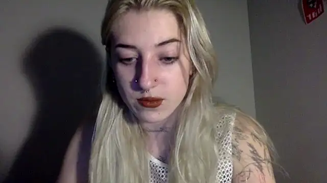 EmmyWet online show from March 12, 9:30 pm