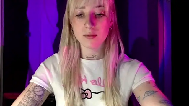 EmmyWet online show from May 22, 5:33 pm