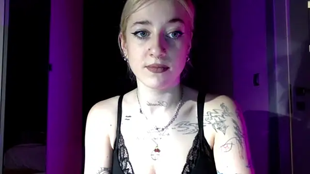 EmmyWet online show from April 10, 7:21 pm