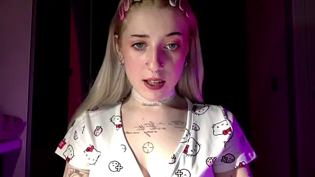 EmmyWet online show from April 1, 7:44 pm