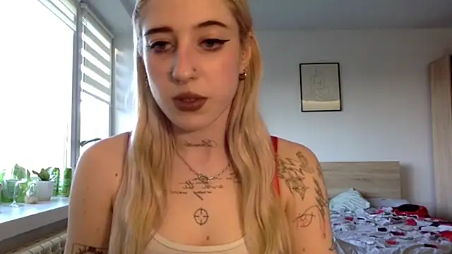 EmmyWet online show from April 26, 5:21 pm