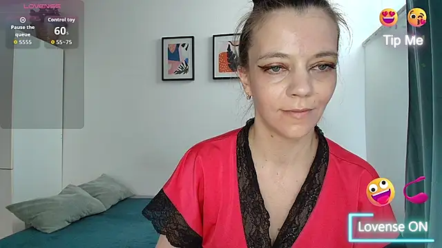 Snapshot of Yana-XX chatting on June 27, 11:49 am Yana-XX online show from June 27, 11:49 am
