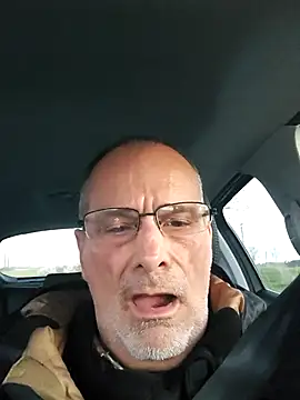 lui8181 online show from March 12, 6:01 pm