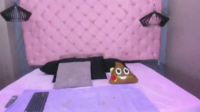 SARA HORNY- online show from March 11, 3:00 am