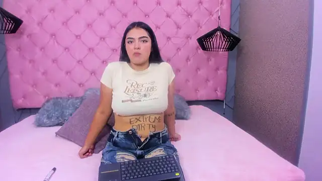 SARA HORNY- online show from March 28, 3:29 am