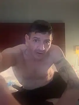 Snapshot of tommyandjen chatting on April 8, 9:00 am tommyandjen online show from April 8, 9:00 am