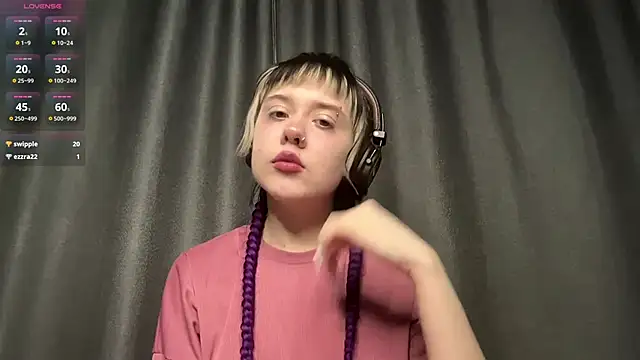 AueshaSimon online show from March 21, 5:08 am