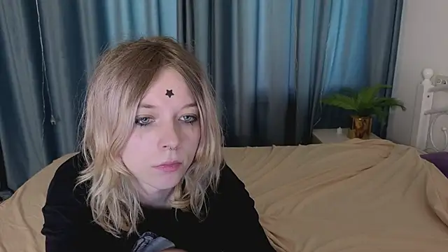MollySally online show from May 2, 4:18 am