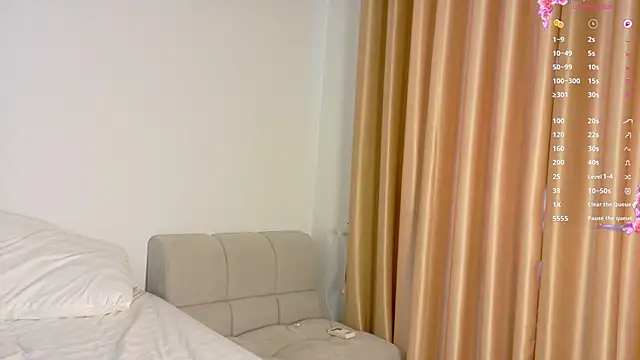 Lianaughtybaker online show from March 26, 1:04 am