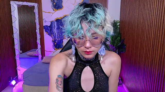 Lyra tay online show from May 28, 7:09 pm