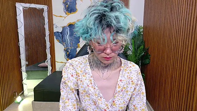 Lyra tay online show from May 27, 8:05 pm