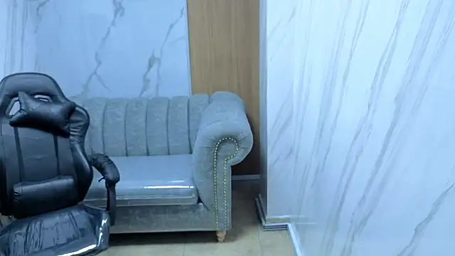 Lola roses tf online show from March 4, 8:05 pm