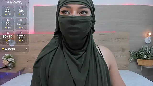  jennaa online show from April 13, 8:13 pm