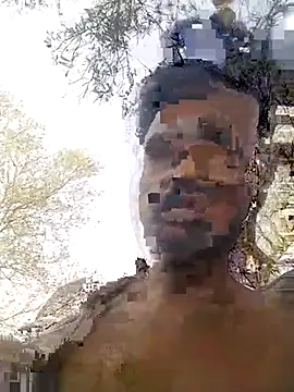 Snapshot of Hunkytop chatting on March 2, 9:27 am Hunkytop online show from March 2, 9:27 am