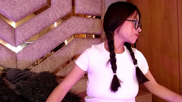 Anittarouse online show from March 6, 4:24 pm