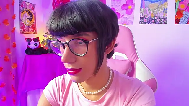 Madeline 21 online show from March 20, 5:08 am