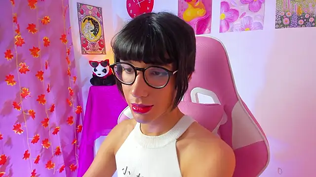 Madeline 21 online show from March 11, 5:12 am