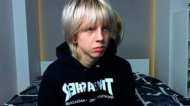 Snapshot of Mark_Shoyer2 chatting on February 27, 1:39 am Mark Shoyer2 online show from February 27, 1:39 am