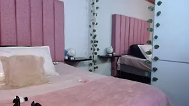 SaraLjordad online show from June 21, 5:52 pm