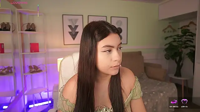 MandyCollins online show from April 17, 11:57 am