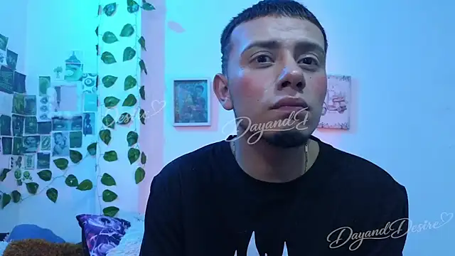 DayandDesire online show from May 16, 4:33 am
