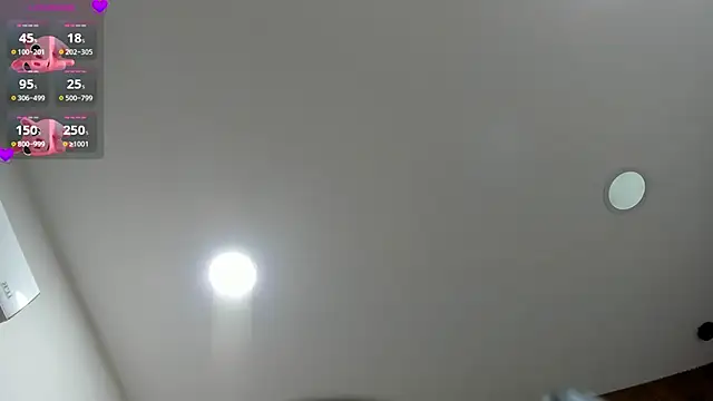 camilaa smith  online show from May 28, 8:04 pm