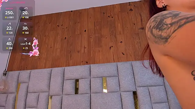 camilaa smith  online show from March 27, 7:59 pm