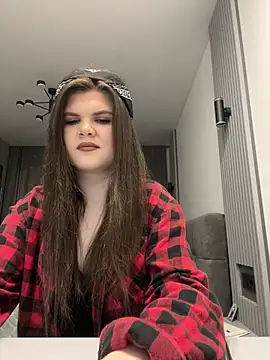 Lollipop p  online show from April 7, 9:05 pm