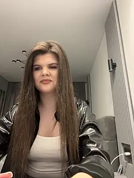 Lollipop p  online show from April 4, 11:11 pm