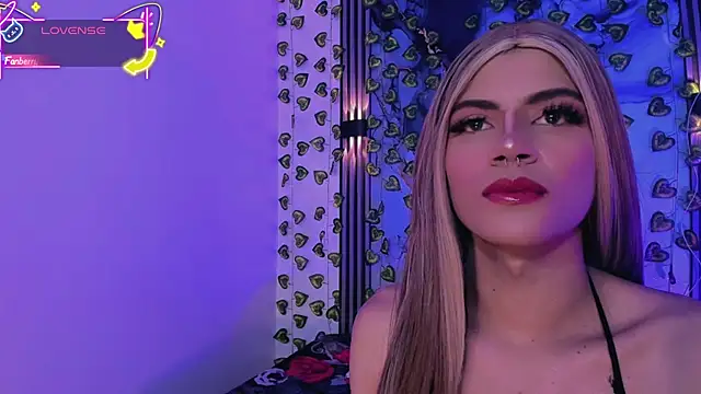 Snapshot of Roxy_alexa chatting on June 18, 3:16 am Roxy alexa online show from June 18, 3:16 am