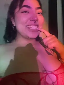 Alessia Walkeer online show from April 8, 2:18 pm