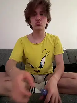 Snapshot of your_boy_NL chatting on June 19, 6:25 pm your boy NL online show from June 19, 6:25 pm