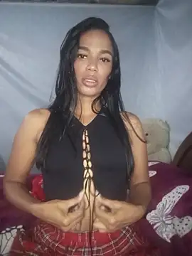 FlorSalvaje  online show from March 27, 12:52 am