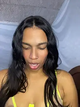 FlorSalvaje  online show from June 20, 1:32 am