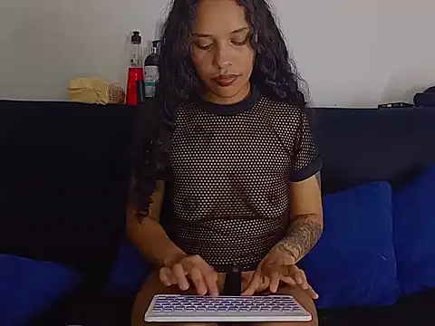 Brinnehh online show from May 13, 5:47 am
