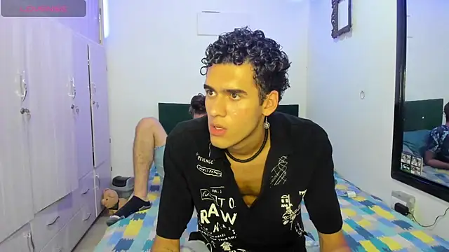 Jean And PaulXL online show from March 25, 9:35 pm